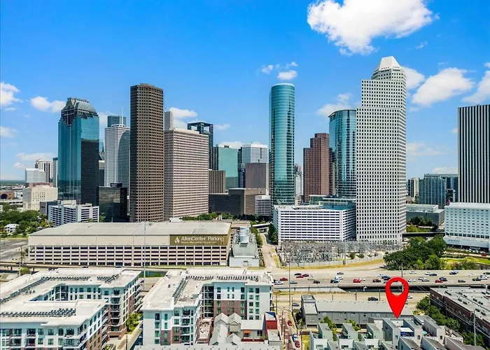 Boutique New Downtown View Near Nrg Stadium Medical Center King Bed 2 Car Garage Houston